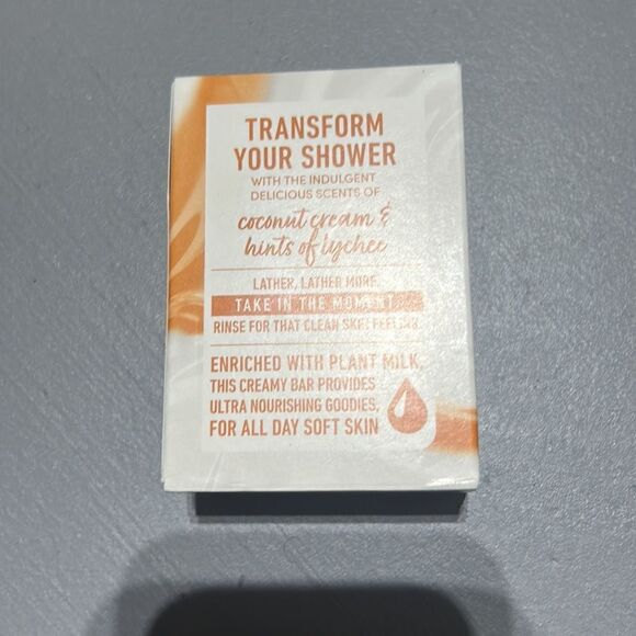 Dove Coconut Milk & Sugar Lychee Cleansing Bar - Picture 3 of 4